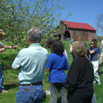 Mike-Tabor-Gives-Farm-Tour